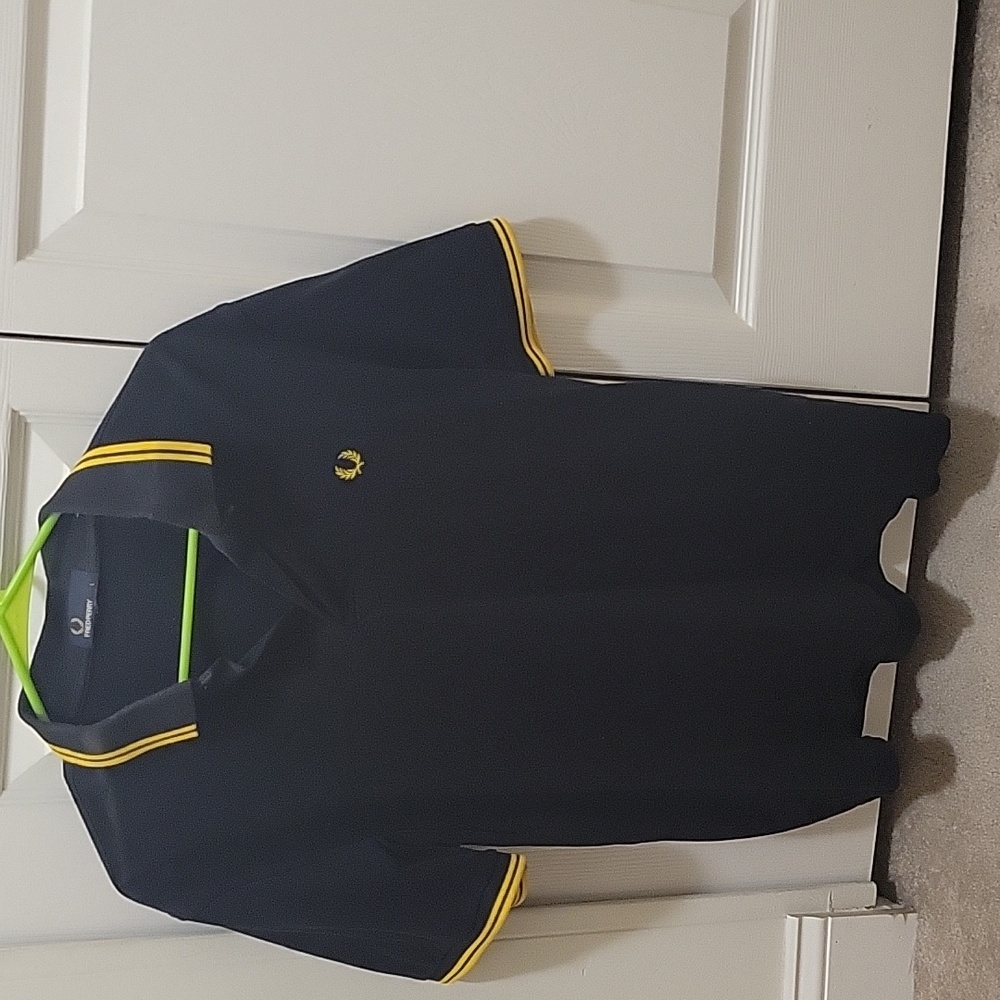Mens LG black gold Fred perry polo